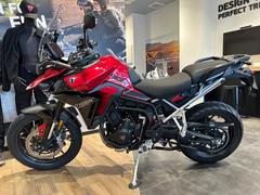 ＴＲＩＵＭＰＨ　タイガー９００ＧＴ　ＰＲＯ