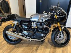 ＴＲＩＵＭＰＨ　スラクストン１２００ＲＳ　クロームエディション