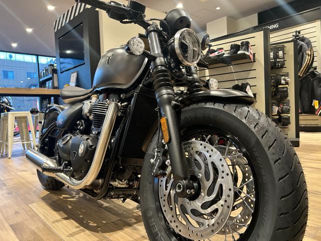 TRIUMPH ボンネビル ボバー｜TRIUMPH 大阪｜新車・中古