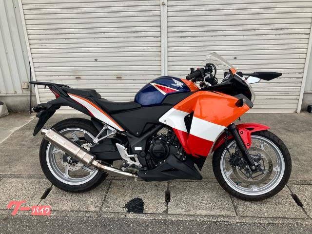 ＣＢＲ２５０Ｒ　ＭＣ４１型　モリワキマフラー　リヤキャリア　バーエンド付