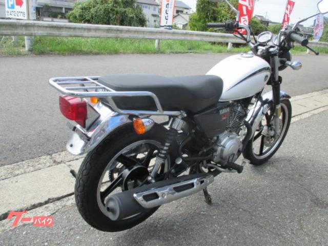 ヤマハ YB125SP フロントディスクブレーキ／キャストホイール