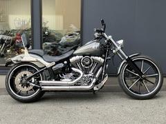 ＨＡＲＬＥＹ−ＤＡＶＩＤＳＯＮ　ＦＸＳＢ　ブレイクアウト　２０１３年モデル　社外マフラー　パフォーマンスマシン　エアクリーナー