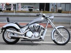 ホンダ　ＶＴ１３００ＣＸ　モリワキ製マフラー・キャリア付きバックレスト・一体式ＥＴＣ