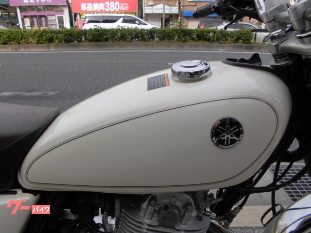 ヤマハ バイクタンク ホワイト sr400送料込み - メルカリ