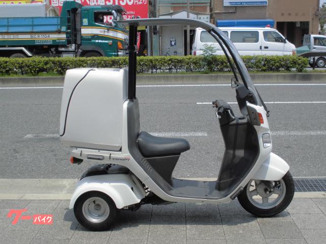 ジャイロキャノピー　　２００８年モデル　カギ付きリアボックス付き