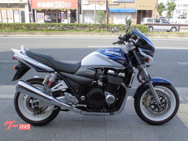 ＧＳＸ１４００　　２００２年モデル　インジェクション車　油冷エンジン