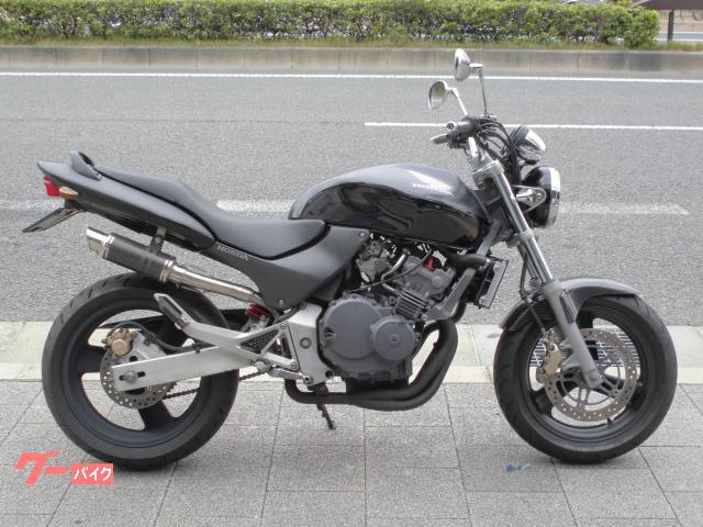 ＨＯＲＮＥＴ　２００１年式　燃料計付き２型　ブラック／つや消しツートンカラー　アップハンドル　社外ショートマフラー　フェンダーレス