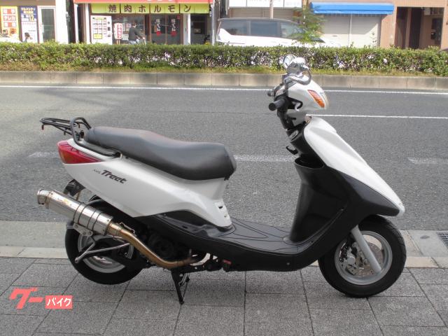 ＡＸＩＳトリート　２００９年モデル　ホワイトカラー　社外マフラー装備