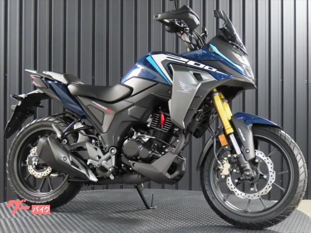 ＣＢ２００Ｘ　ＡＢＳ　インポート　フルデジタルメーター　ＳＨＯＷＡ製倒立フォーク　マルチパーパス　ブルー　スリッパークラッチ