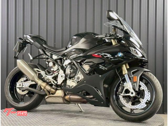 Ｓ１０００ＲＲ　フルノーマル車両　ブラックストームメタリック　ウイングレット　クイックシフター　エンジンスライダー