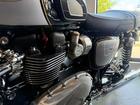 ボンネビルT120 アイコンエディション サファイアブラック／アルミニウムシルバー 中古車