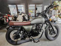 ＭＵＴＴ　ヒルツ１２５　ＥＵＲＯ５　正規ディーラー中古車　ＵＳＢポート　マットグリーン