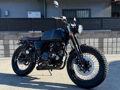 ＭＵＴＴ　アキタ２５０　正規ディーラー中古車　ＵＳＢポート　別体リザーバータンク付きリアサスペンション