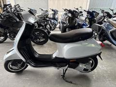 ＶＥＳＰＡ　ＳＸＬ１５０　ＤＵＡＬ　国内未発売モデル　輸入新車　ホワイト／ブラック