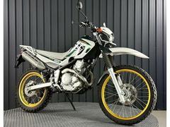 ヤマハ　セロー２５０　ＤＧ３１Ｊ　２０１８年モデル　純正リアキャリア　電源ソケット付き