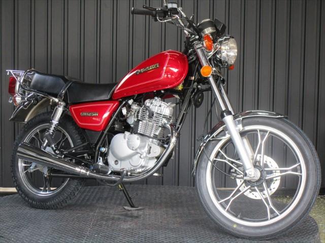 スズキ ｇｎ１２５ｈ 新車 クラシックスタイル レッド ｃｈｏｐｓ 株 チョップス ｃｈｏｐｓインディアンモーターサイクル 新車 中古バイク なら グーバイク