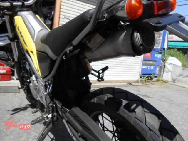 ヤマハ トリッカー キャブ車 センター出しマフラー メーターバイザー
