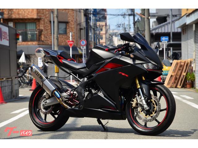 ＣＢＲ２５０ＲＲ　ＯＶＥＲチタンフルエキ　バックステップ　フェンダレス　シングルシートカウル　ＥＴＣ　ＵＳＢ　他