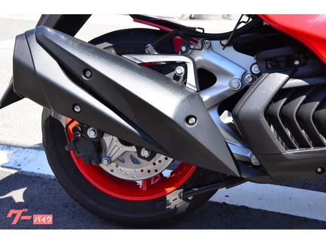 ヤマハ マジェスティS 2018年式 SG52J型 後期 純正グリップ ヤマハ マジェスティS 2018年式 SG52J型 後期 純正グリップ