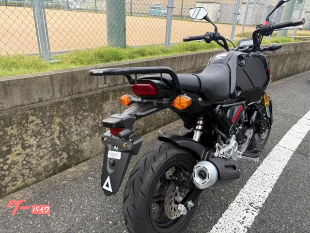 前後カメラ付きのドライブレコーダー装着しており、いざという時も安心です。 前後カメラ付きのドライブレコーダー装着しており、いざという時も安心です。