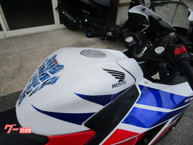 ホンダ ＣＢＲ２５０Ｒ 後期２眼 トリコロール タイヤ前後新品｜Ａｕｔｏ Ｓｈｏｐ Ｍ｜新車・中古バイクなら【グーバイク】