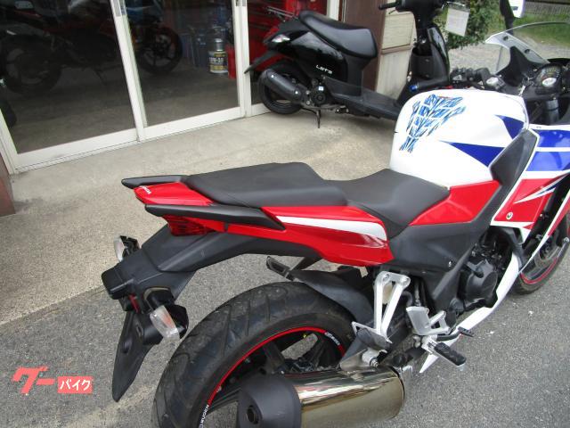 ホンダ ＣＢＲ２５０Ｒ 後期２眼 トリコロール タイヤ前後新品 