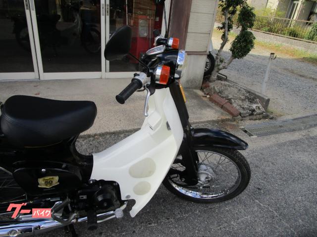 ホンダ スーパーカブ50 50周年モデル AA01 FI｜Auto