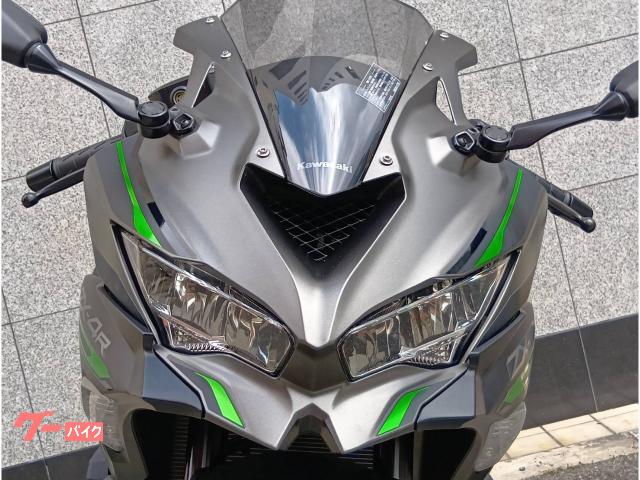 カワサキ Ninja ZX－4R SE 2023年モデル バッテリー