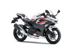 カワサキ　Ｎｉｎｊａ　４００　最新モデル　国内仕様　新車