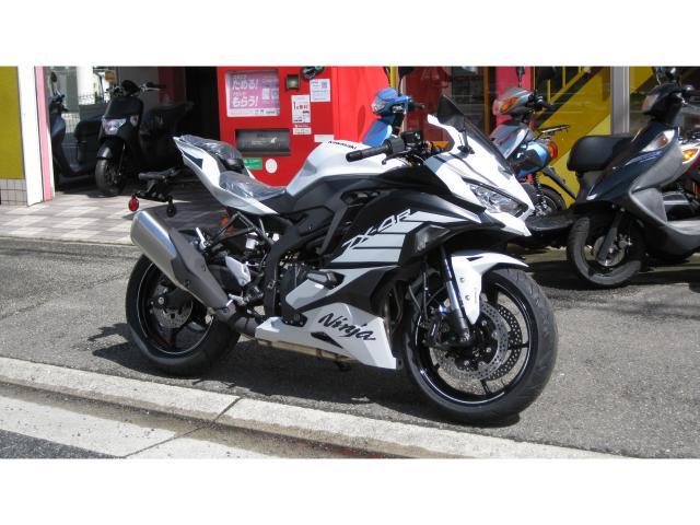 カワサキ Ninja ZX－4R SE 2025年モデル 国内