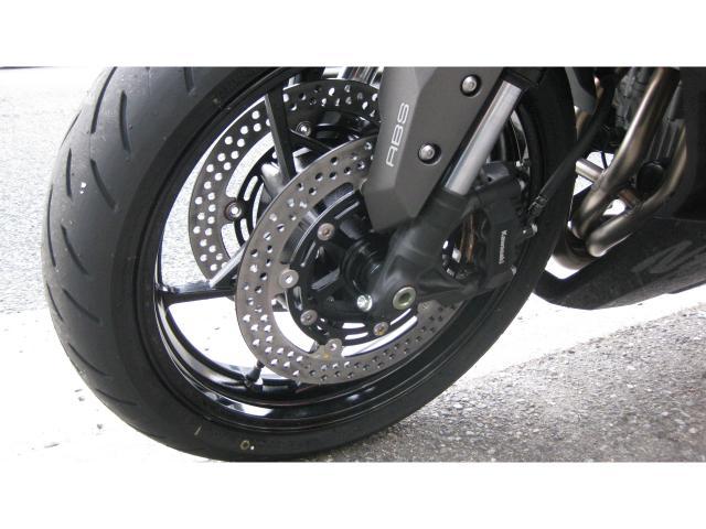 カワサキ Ninja ZX－4R SE メタリックマットグラフェン