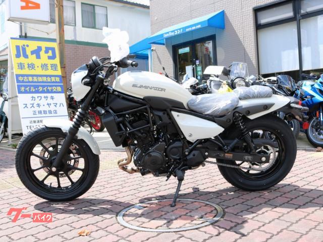 エリミネーター４００ＳＥ　２０２６モデル　ヘッドライトカウル　ドラレコ　アーバンシティホワイト