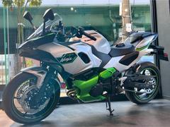 カワサキ　Ｎｉｎｊａ　７　Ｈｙｂｒｉｄ　新車