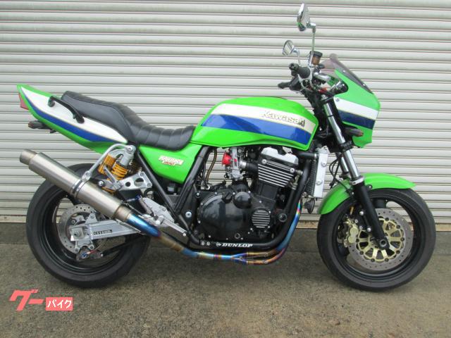 ＺＲＸ１１００　カスタム車　ＦＣＲ　ＯＶＥＲスイングアーム　オーリンズリアサスペンション★カスタムタックロールシート★