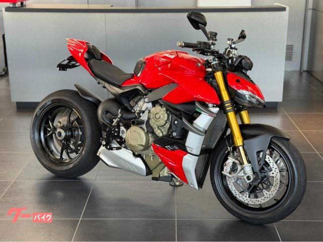 ストリートファイターＶ４Ｓ　ドゥカティ認定中古車両　カーボンウイング　ステップＫＩＴ　フェンダーレス　コアガード　スライダー