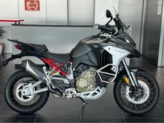 ＤＵＣＡＴＩ　ムルティストラーダＶ４Ｓ