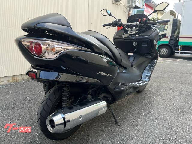 ホンダ フォルツァZ MF8 後期 FORZA X/Z（MF08） -since 2004- - バイクの系譜