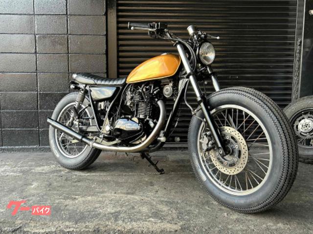 ２５０ＴＲ　ストリートカスタム　クラシックタイヤ新品　スラッシュカットマフラー　タックロールシート