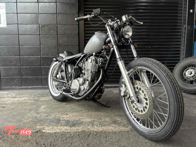 ＳＲ４００　チョッパーカスタム　エッグタンク　１９＆１６インチホイール　タイヤ新品　メタリックグレーパール　スラッシュカットマフラ