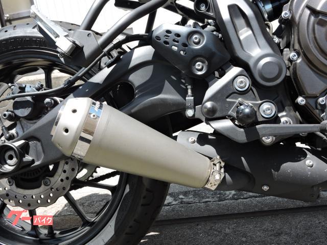 ヤマハ XSR700 フルカスタム 社外マフラー｜立秋