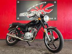 ヤマハ　ＹＢ１２５ＳＰ　空冷４スト単気筒エンジン　リターン式５段変速　キャブレター　フロントディスクブレーキ　キャストホイール