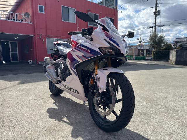 ホンダ CBR250RR 2025年モデル パールグレアホワイト