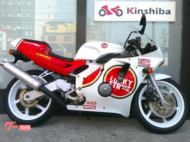 ＣＢＲ２５０ＲＲ　前期型　規制前４５馬力　新品前後タイヤ　新品外装　新品前後ブレーキパッド　前後ホイールパウダーコー　Ｋ２８