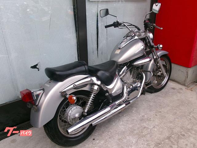 スズキ イントルーダーLC250 2001年式 ノーマル E20｜株式 