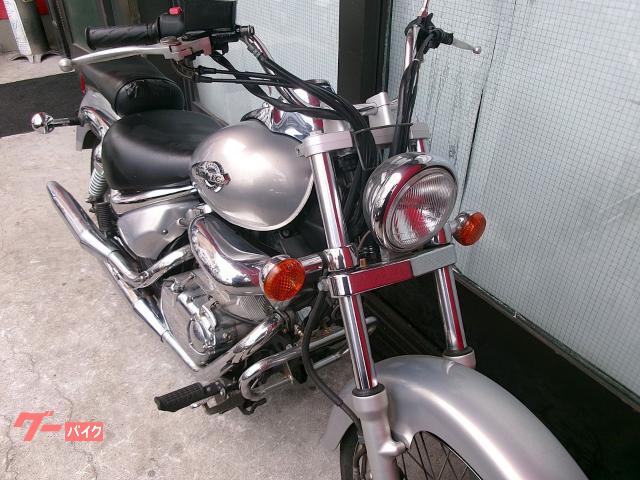 スズキ イントルーダーLC250 2001年式 ノーマル E20｜株式 