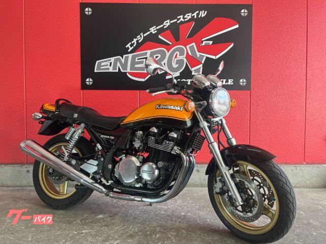 ＺＥＰＨＹＲ７５０　２００６年モデル　ＺＲ７５０Ｃ型　Ｋ−ＦＡＣＴＯＲＹ製エンジンスライダー　スペアキー　タンクパット　グラブバー