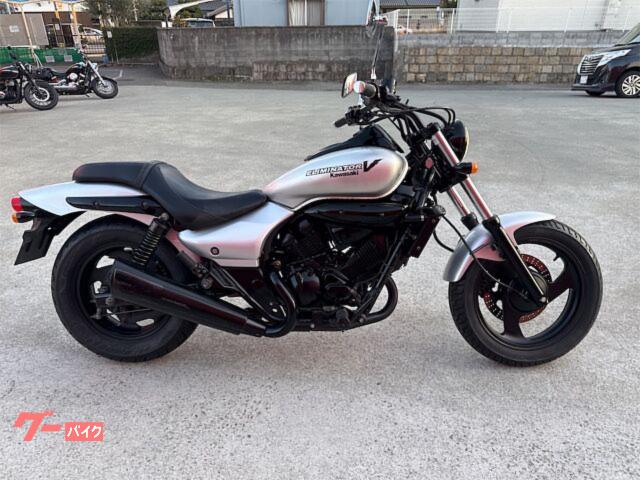 カワサキVN250AEエリミネーター タンク シルバー/ブラック。 Kawasaki ELIMINATOR | 扱いやすいストリートクルーザー