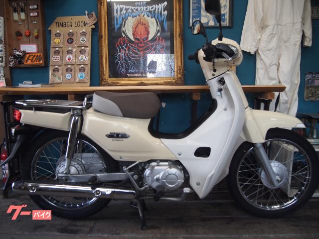 スーパーカブ１１０　２０１２年式　タイヤ　チェーン　バッテリー　プラグ　オイル新品