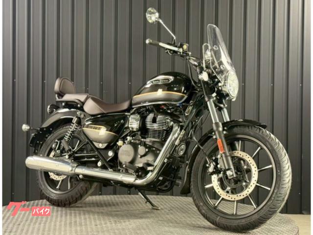 メテオ３５０　スーパーノヴァ　ブラック　正規取扱新車　Ｔｒｉｐｐｅｒナビゲーション標準装備　大型スクリーン　タンデムバックレスト