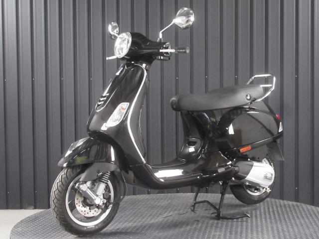 VESPA 125 LEDヘッドライトモデル CBS 国内未発売